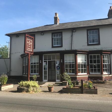 مبيت وإفطار Dinton  The Penruddocke Arms المظهر الخارجي الصورة